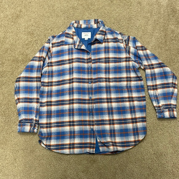 American Eagle Outfitters Tops - American Eagle women’s oversized flannel. Small